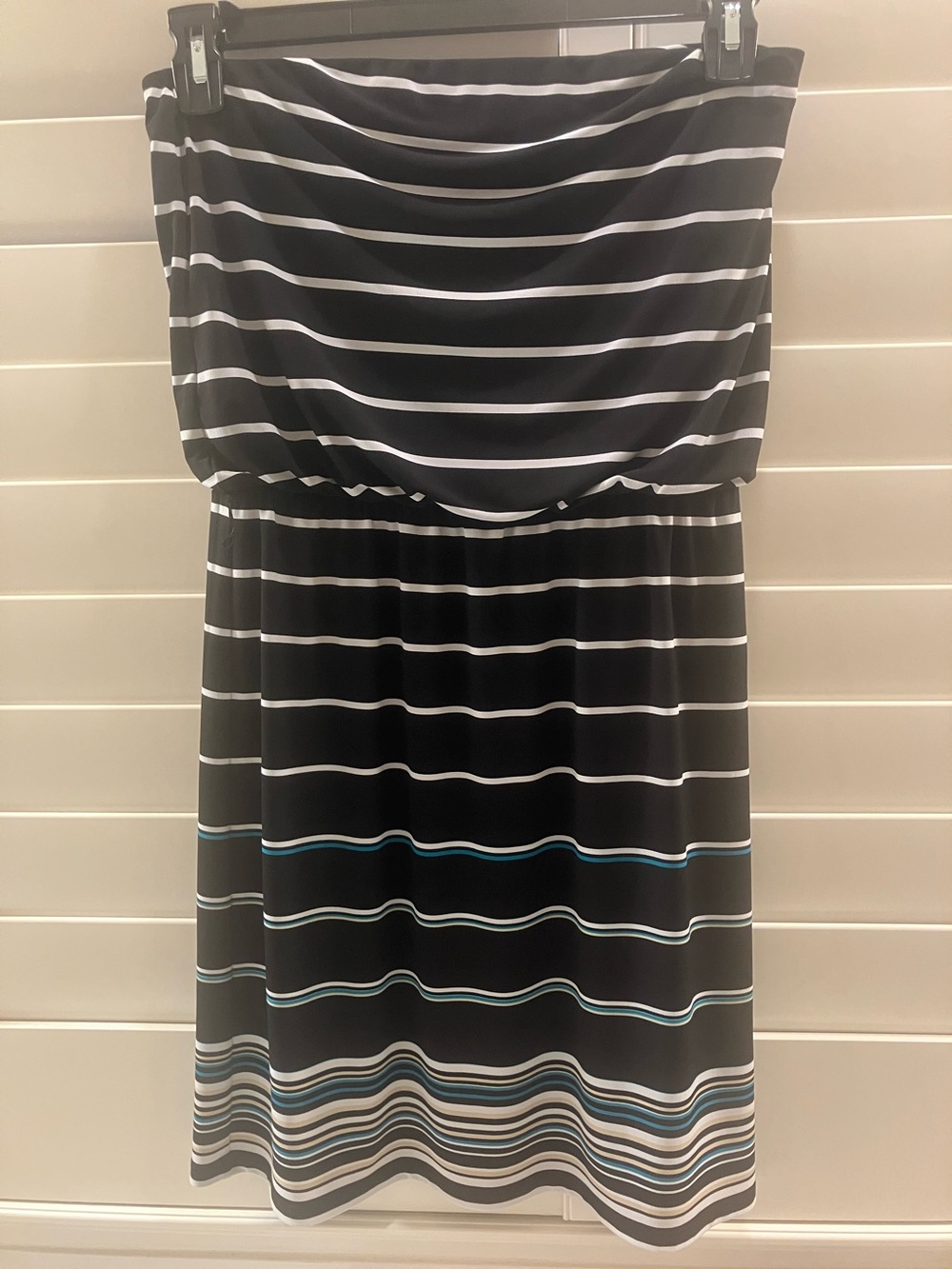 White House Black Market Black Green Satin Mini Dress